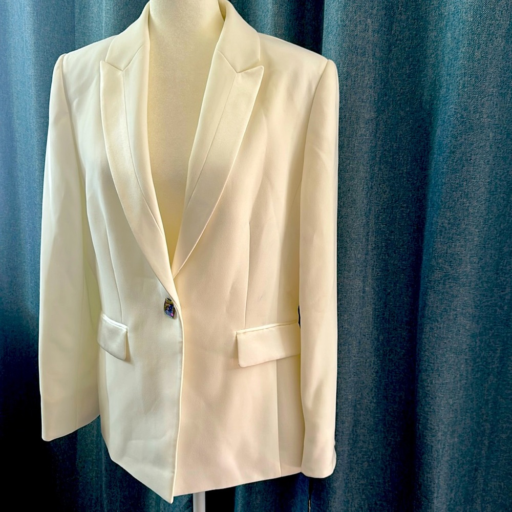 NWT Tahari Arthur S Levine LUXE Womens one button White Blazer 14